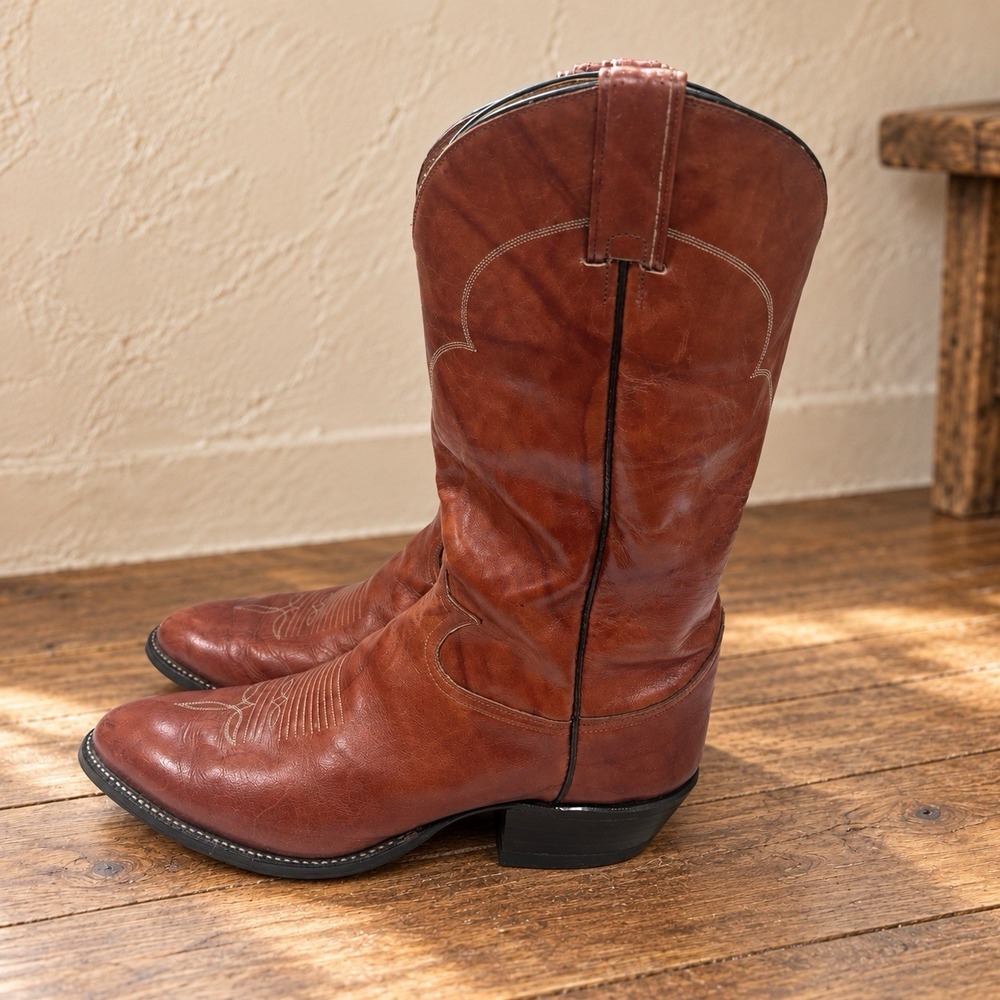 TONY LAMA Men's Size 10.5 EE Leather Cowboy Western Boots #5084 COGNAC Brown - Picture 2 of 11